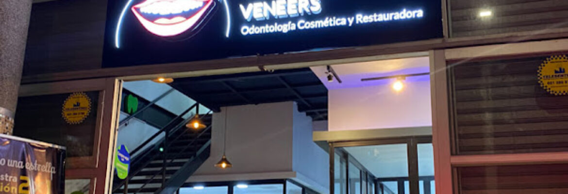 Hollywood Veneers | Odontología Cosmética y Restauradora | Prótesis Dentales | Diseño de Sonrisa | Implantes