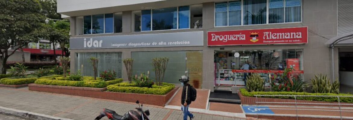 Dra. Luisa Fernanda Paez Prieto, Odontólogo